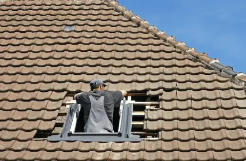 Pose de velux - Montemboeuf